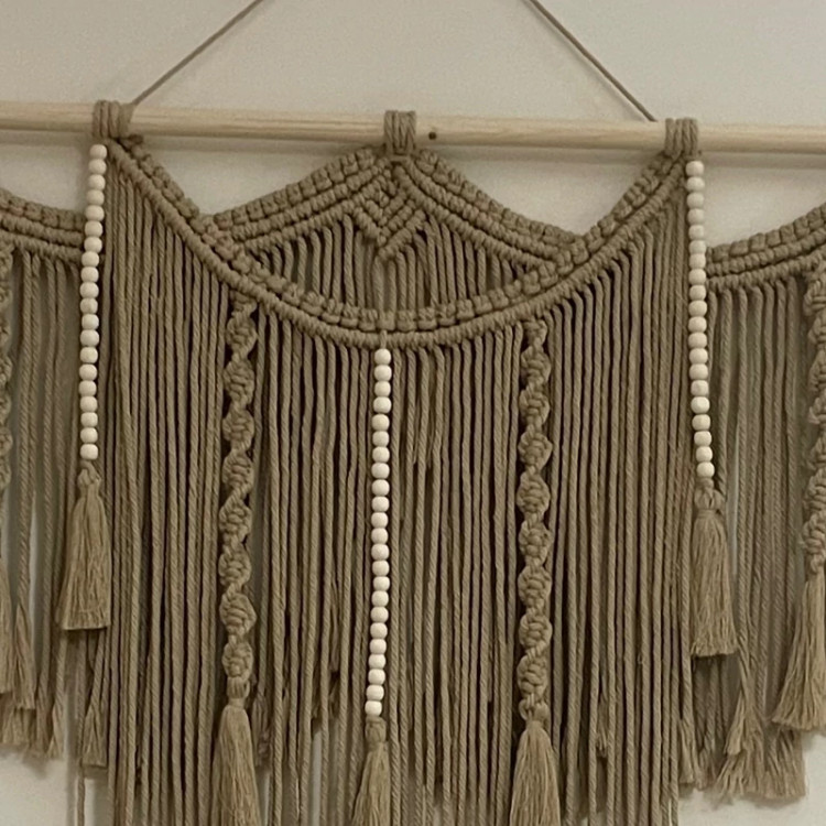 آویز مکرومه و مهره( پس کرایه)