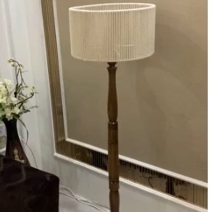 اباژور ایستاده بافت با پایه چوبی خراطی (پس کرایه)