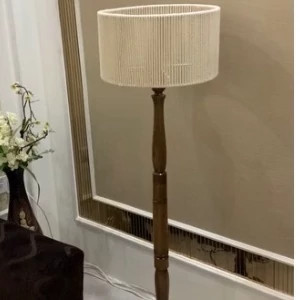 اباژور ایستاده بافت با پایه چوبی خراطی (پس کرایه)