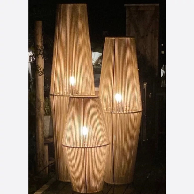 اباژور ایستاده رافیا بافی سایز 3 (پس کرایه)