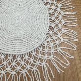 رومیزی گرد مکرومه بافی
